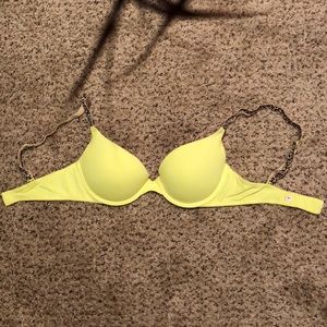 PINK 32C Push-Up Bra